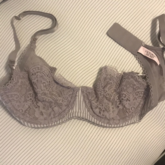 Victoria's Secret Other - NWOT Victorias Secret Lace Bra